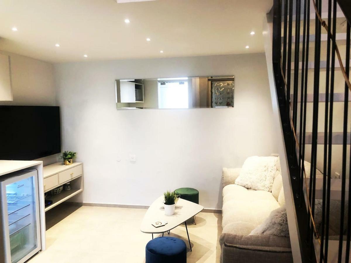 Dreamy Loft Apt. 2min Walk To The Beach+netflix Apartment Tel Aviv
